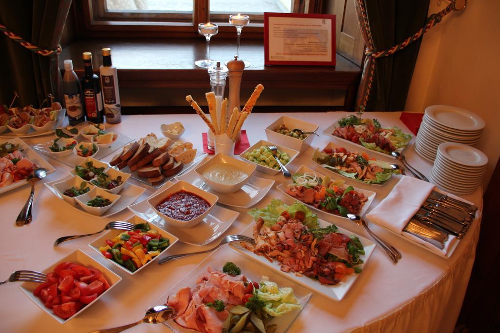 Hejtmansky Dvur Hotel Slaný Eksteriør billede