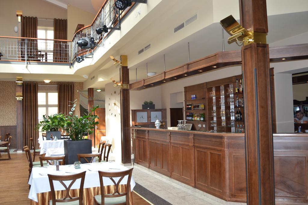 Hejtmansky Dvur Hotel Slaný Eksteriør billede