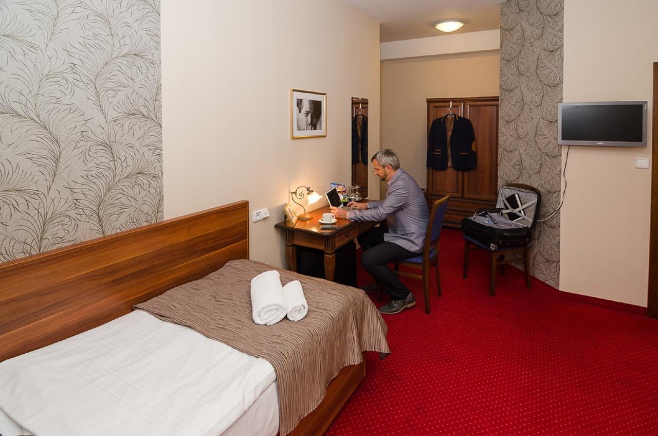 Hejtmansky Dvur Hotel Slaný Eksteriør billede